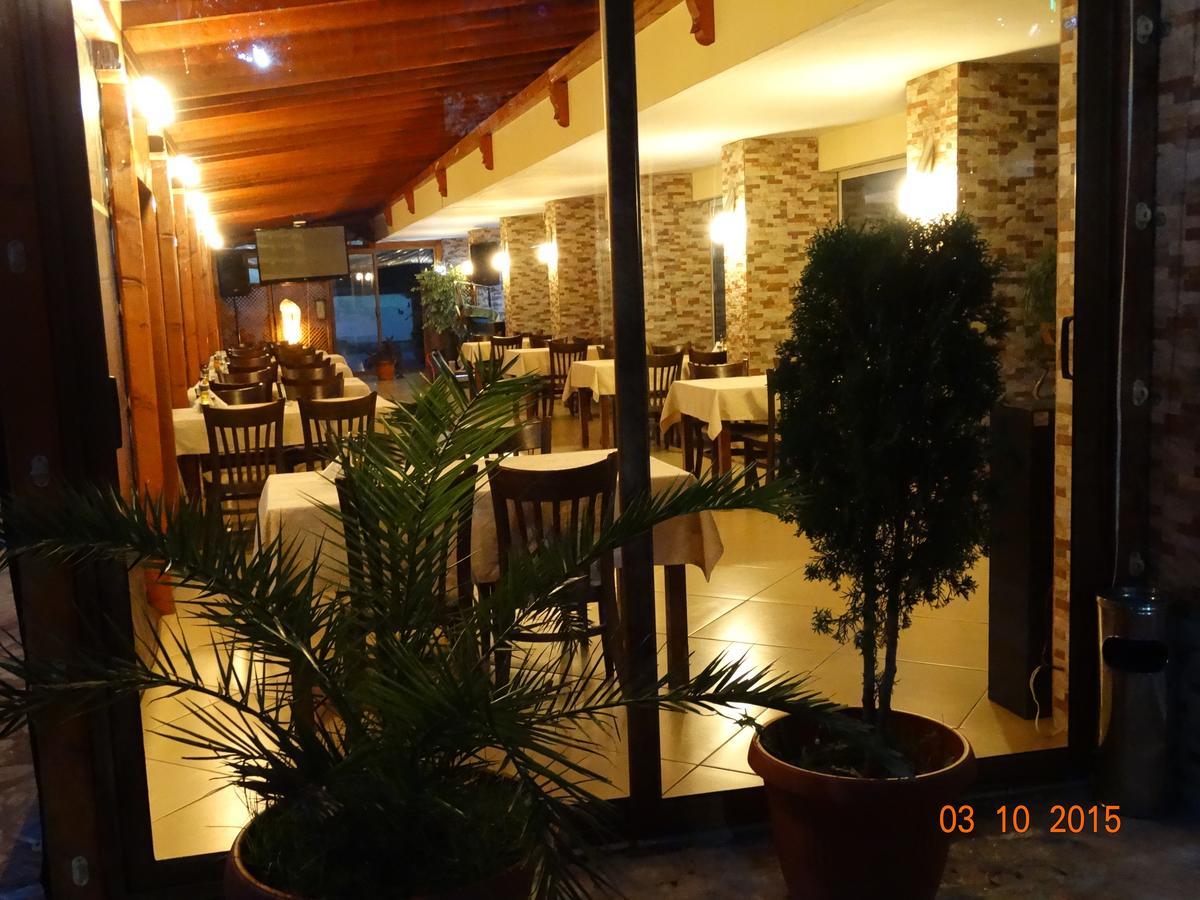 Hotel Mimoza Razgrad Exterior foto